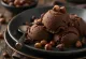 Hazelnut Truffle Ice Cream serverad