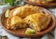 Chilensk empanada de choclo, fylld med färsk majs och kyckling