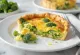 Quiche med broccoli och parmesan nyss gräddad