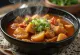 Gamjatang med kimchi, koreansk kryddig soppa