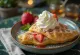 Taiyaki med vispgrädde och färsk frukt