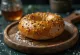 Nygräddad bagel med tryffel och honung